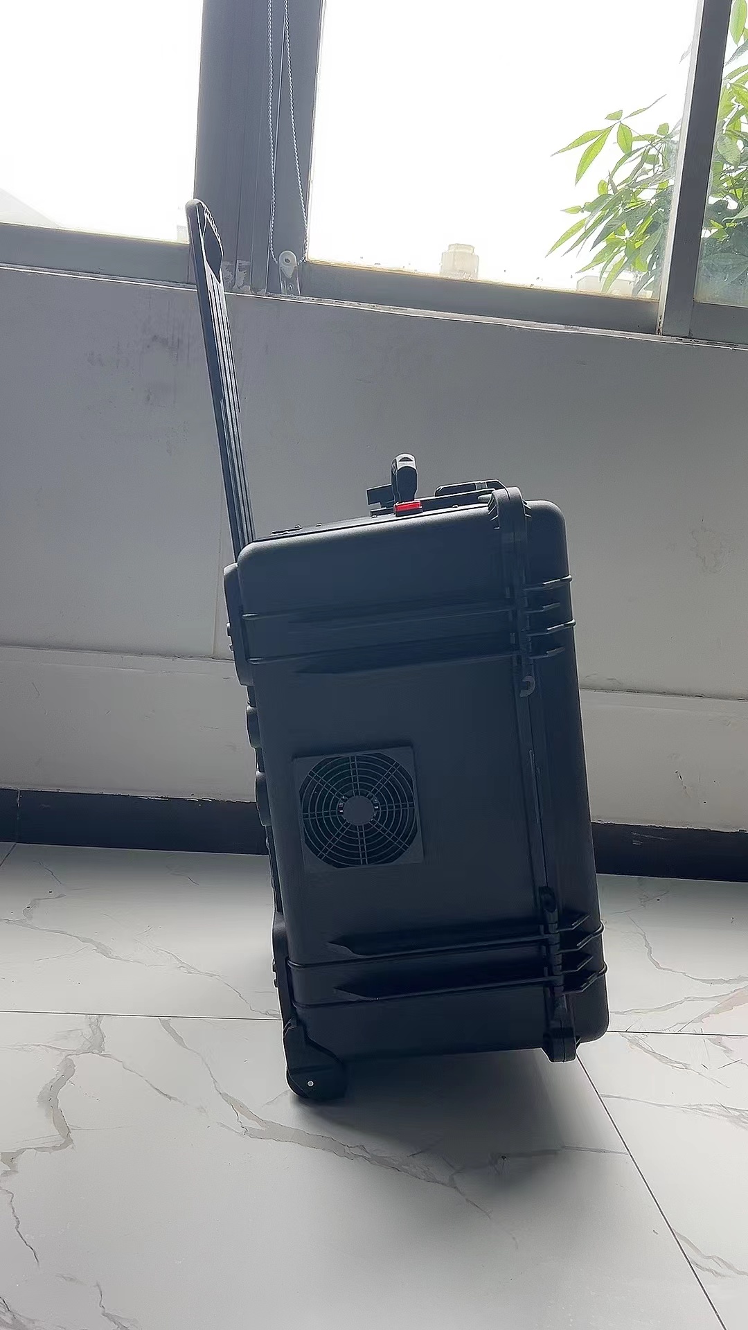 海兴手拉箱型移动通信干扰器